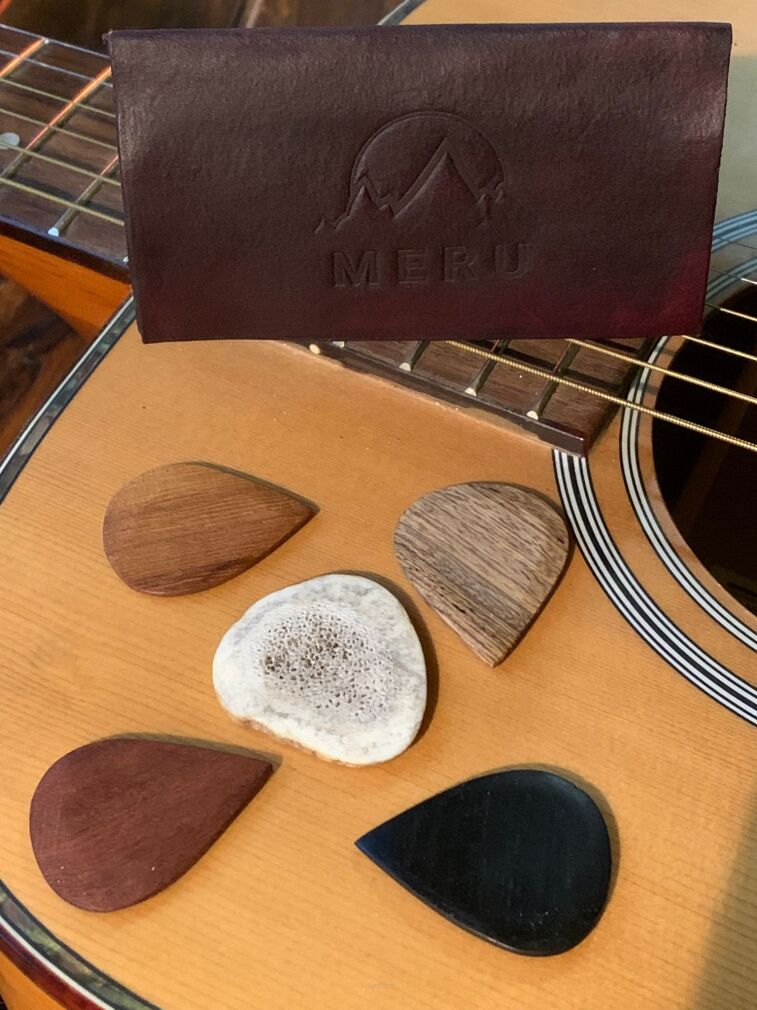 ZESTAW KOSTEK GITAROWYCH